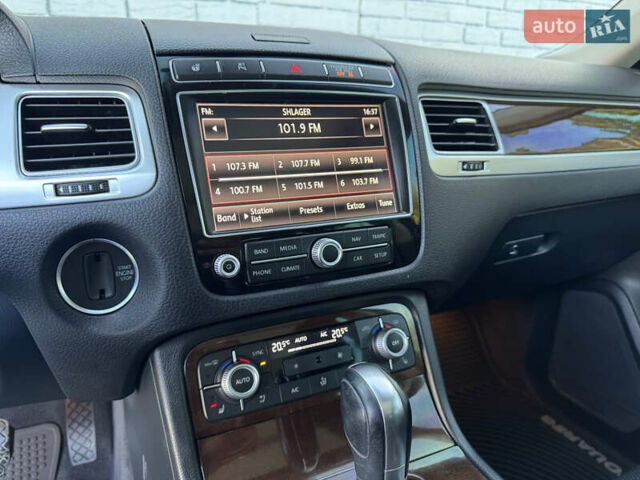 Белый Фольксваген Туарег, объемом двигателя 3.6 л и пробегом 242 тыс. км за 18500 $, фото 34 на Automoto.ua