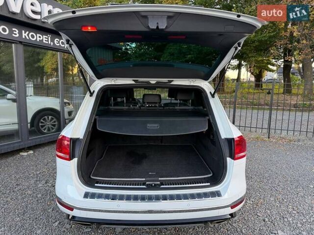 Белый Фольксваген Туарег, объемом двигателя 2.97 л и пробегом 205 тыс. км за 23900 $, фото 35 на Automoto.ua