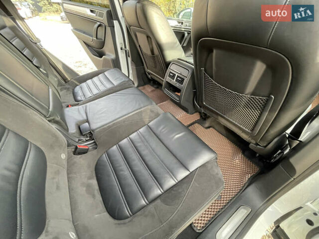 Білий Фольксваген Туарег, об'ємом двигуна 3 л та пробігом 199 тис. км за 35500 $, фото 16 на Automoto.ua