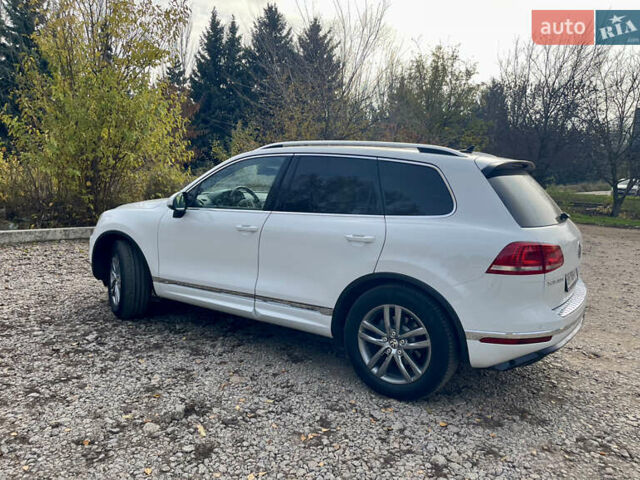 Білий Фольксваген Туарег, об'ємом двигуна 3 л та пробігом 199 тис. км за 35500 $, фото 8 на Automoto.ua
