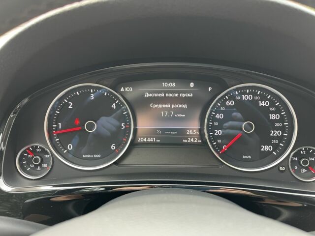 Белый Фольксваген Туарег, объемом двигателя 3 л и пробегом 204 тыс. км за 26000 $, фото 20 на Automoto.ua