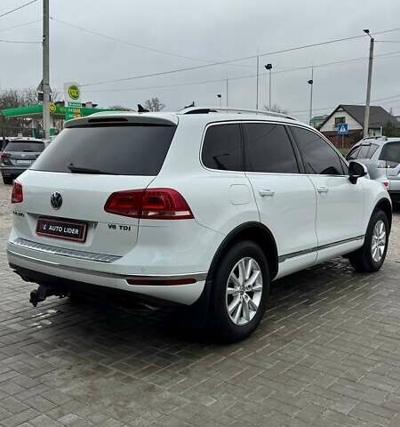 Білий Фольксваген Туарег, об'ємом двигуна 2.97 л та пробігом 320 тис. км за 23200 $, фото 4 на Automoto.ua