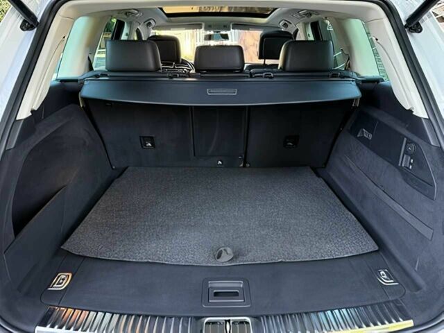 Белый Фольксваген Туарег, объемом двигателя 3.6 л и пробегом 72 тыс. км за 12000 $, фото 16 на Automoto.ua