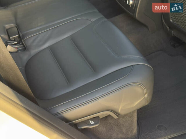 Білий Фольксваген Туарег, об'ємом двигуна 3 л та пробігом 279 тис. км за 24700 $, фото 25 на Automoto.ua