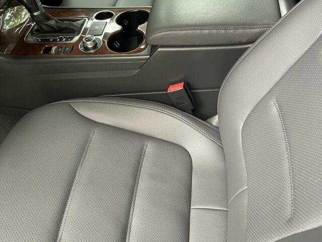 Белый Фольксваген Туарег, объемом двигателя 3 л и пробегом 208 тыс. км за 21800 $, фото 16 на Automoto.ua