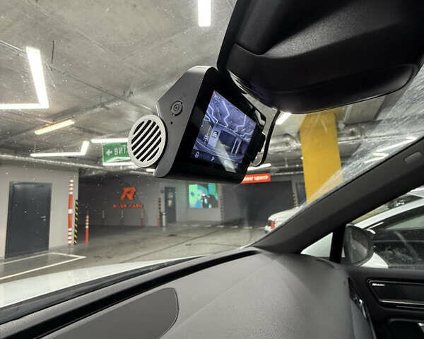 Белый Фольксваген Туарег, объемом двигателя 2.97 л и пробегом 176 тыс. км за 30900 $, фото 39 на Automoto.ua