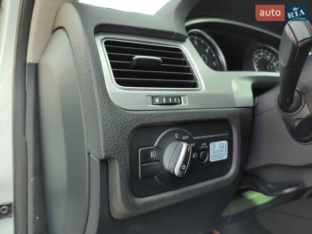 Білий Фольксваген Туарег, об'ємом двигуна 3 л та пробігом 157 тис. км за 27500 $, фото 19 на Automoto.ua