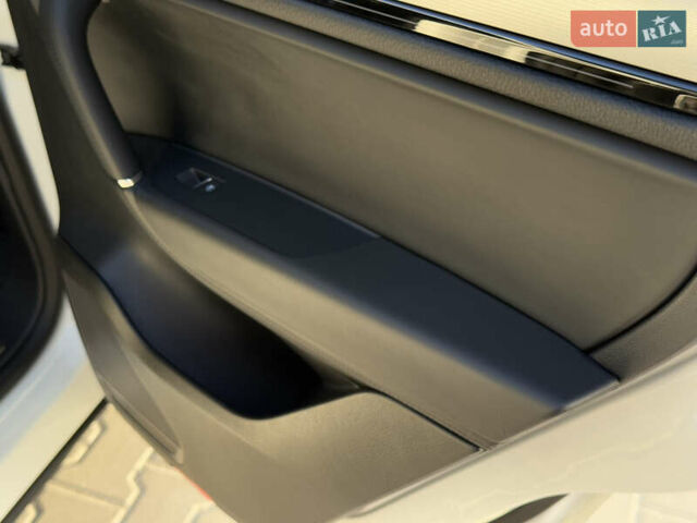 Білий Фольксваген Туарег, об'ємом двигуна 3 л та пробігом 279 тис. км за 24700 $, фото 35 на Automoto.ua