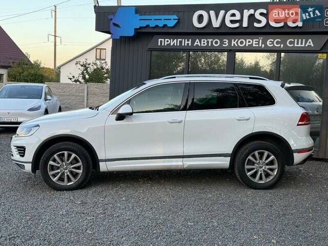 Белый Фольксваген Туарег, объемом двигателя 2.97 л и пробегом 205 тыс. км за 23900 $, фото 3 на Automoto.ua