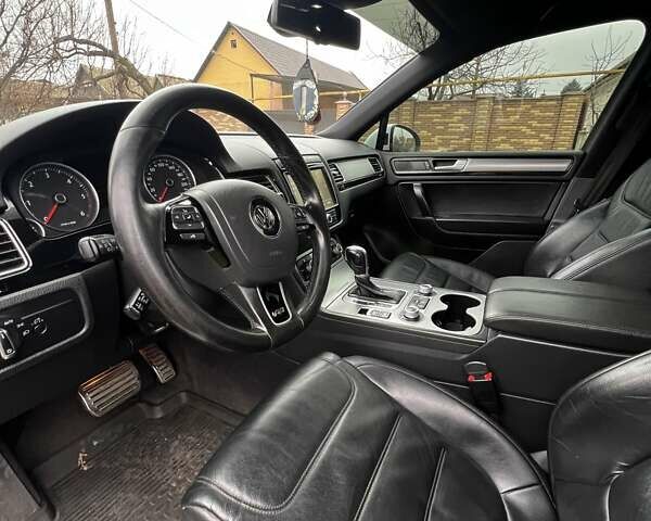 Білий Фольксваген Туарег, об'ємом двигуна 2.97 л та пробігом 334 тис. км за 26000 $, фото 30 на Automoto.ua