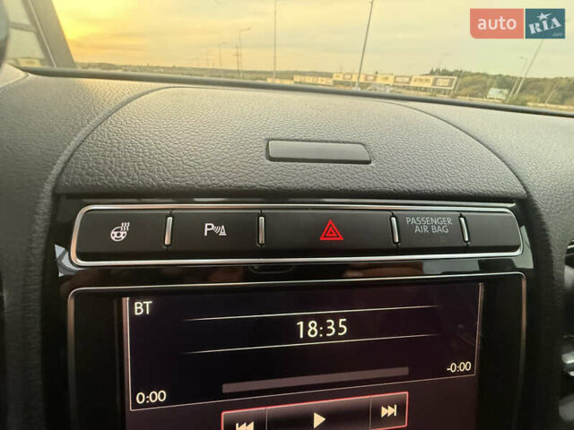 Білий Фольксваген Туарег, об'ємом двигуна 2.98 л та пробігом 287 тис. км за 24250 $, фото 42 на Automoto.ua