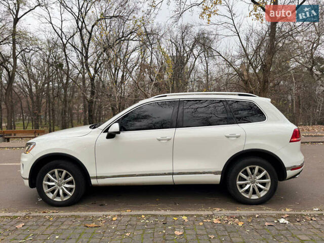 Белый Фольксваген Туарег, объемом двигателя 3.6 л и пробегом 125 тыс. км за 22500 $, фото 15 на Automoto.ua