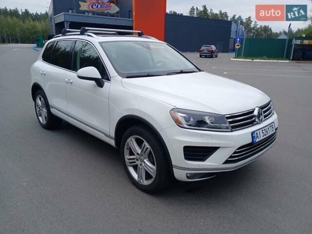 Белый Фольксваген Туарег, объемом двигателя 3 л и пробегом 170 тыс. км за 24900 $, фото 13 на Automoto.ua