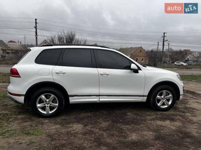 Білий Фольксваген Туарег, об'ємом двигуна 2.97 л та пробігом 334 тис. км за 26000 $, фото 12 на Automoto.ua