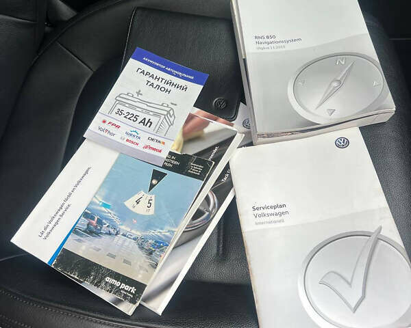 Белый Фольксваген Туарег, объемом двигателя 2.97 л и пробегом 188 тыс. км за 29200 $, фото 29 на Automoto.ua