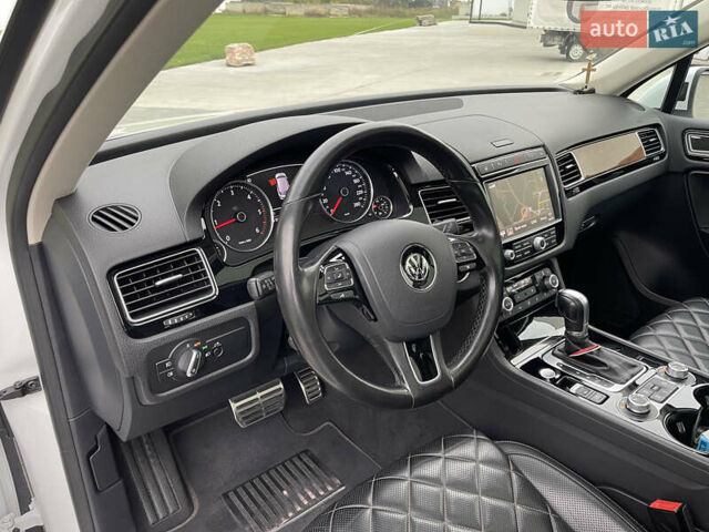 Фольксваген Туарег 2016 в Луцке на Automoto.ua Белый Фольксваген Туарег, объемом двигателя 2.97 л и пробегом 146 тыс. км за 33800 $, фото 26 на Automoto.ua