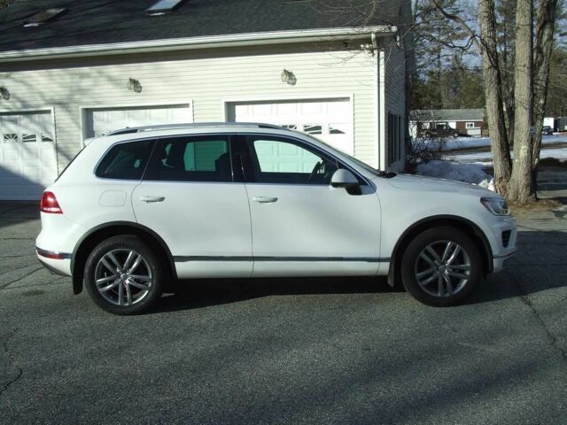 Белый Фольксваген Туарег, объемом двигателя 3.6 л и пробегом 80 тыс. км за 7900 $, фото 5 на Automoto.ua