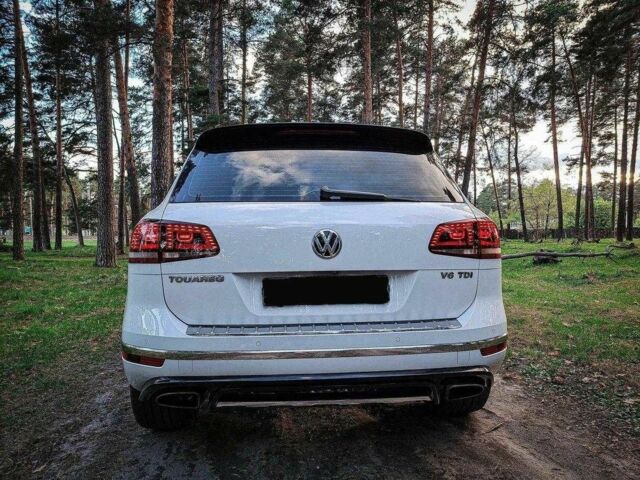 Белый Фольксваген Туарег, объемом двигателя 0 л и пробегом 150 тыс. км за 14300 $, фото 10 на Automoto.ua