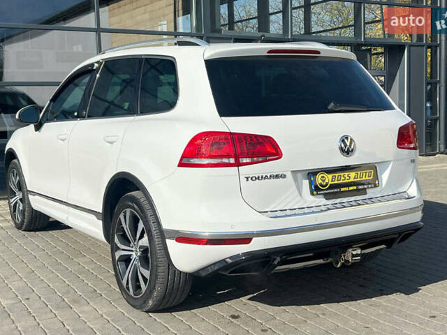 Белый Фольксваген Туарег, объемом двигателя 3.6 л и пробегом 157 тыс. км за 20500 $, фото 4 на Automoto.ua