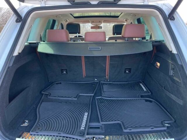 Белый Фольксваген Туарег, объемом двигателя 0 л и пробегом 31 тыс. км за 16000 $, фото 19 на Automoto.ua