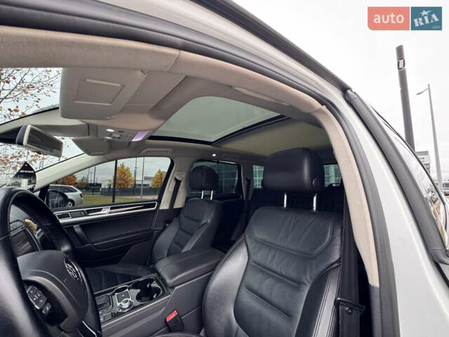 Фольксваген Туарег 2016 в Мукачеве на Automoto.ua Белый Фольксваген Туарег, объемом двигателя 3 л и пробегом 238 тыс. км за 22500 $, фото 30 на Automoto.ua