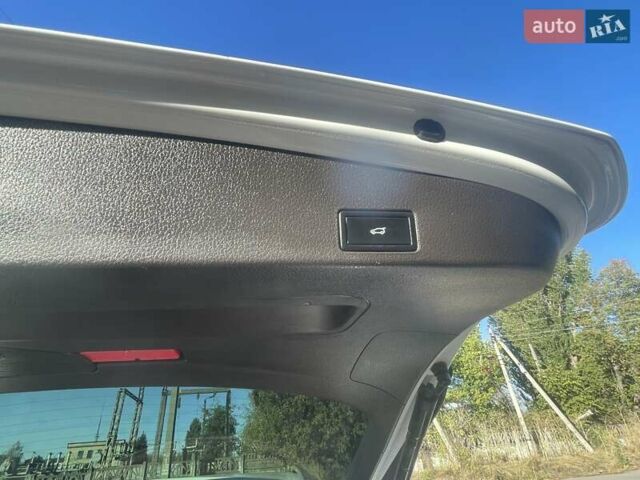 Фольксваген Туарег 2016 в Белой Церкве на Automoto.ua Белый Фольксваген Туарег, объемом двигателя 3 л и пробегом 264 тыс. км за 24500 $, фото 31 на Automoto.ua