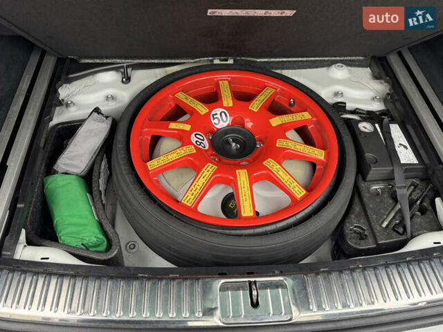 Белый Фольксваген Туарег, объемом двигателя 2.97 л и пробегом 418 тыс. км за 22900 $, фото 40 на Automoto.ua