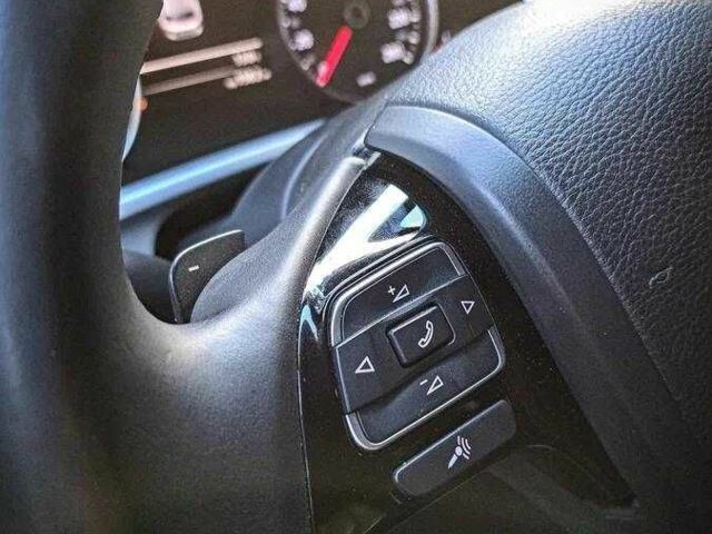 Белый Фольксваген Туарег, объемом двигателя 0 л и пробегом 150 тыс. км за 14300 $, фото 5 на Automoto.ua