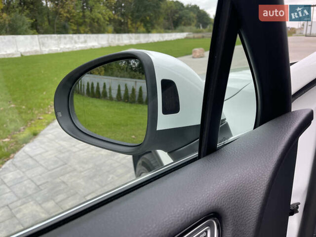 Фольксваген Туарег 2016 в Луцке на Automoto.ua Белый Фольксваген Туарег, объемом двигателя 2.97 л и пробегом 146 тыс. км за 33800 $, фото 30 на Automoto.ua