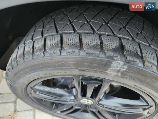 Белый Фольксваген Туарег, объемом двигателя 2.97 л и пробегом 269 тыс. км за 26900 $, фото 24 на Automoto.ua