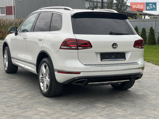 Фольксваген Туарег 2016 в Луцке на Automoto.ua Белый Фольксваген Туарег, объемом двигателя 2.97 л и пробегом 146 тыс. км за 33800 $, фото 6 на Automoto.ua
