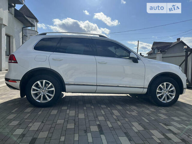 Білий Фольксваген Туарег, об'ємом двигуна 2.97 л та пробігом 300 тис. км за 21900 $, фото 10 на Automoto.ua