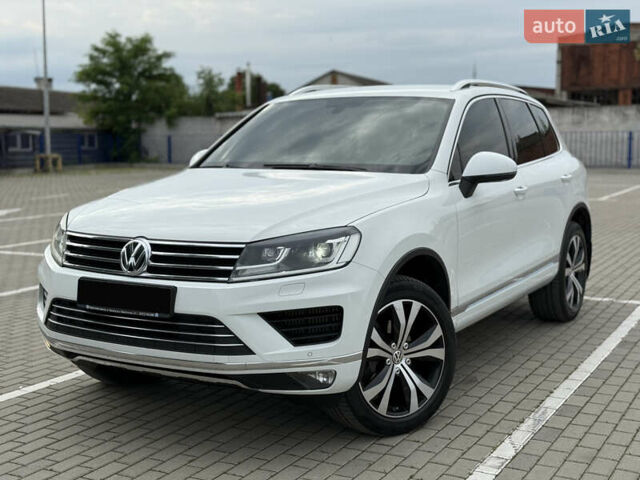 Білий Фольксваген Туарег, об'ємом двигуна 3 л та пробігом 135 тис. км за 32900 $, фото 8 на Automoto.ua
