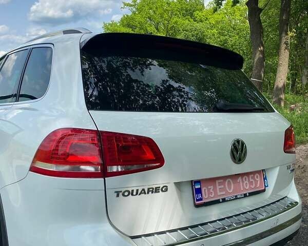 Білий Фольксваген Туарег, об'ємом двигуна 3 л та пробігом 222 тис. км за 24999 $, фото 9 на Automoto.ua
