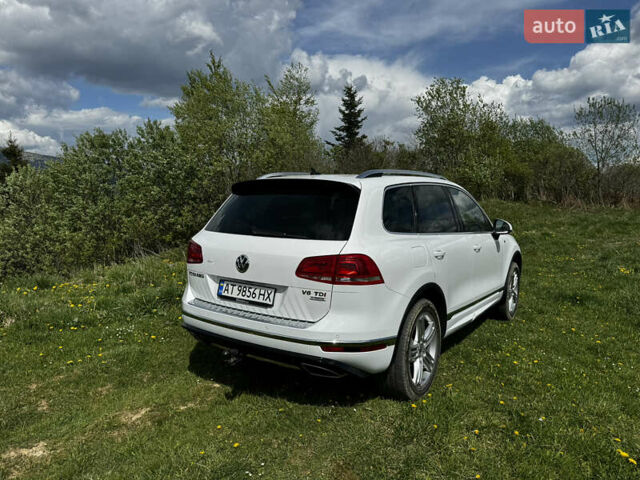 Белый Фольксваген Туарег, объемом двигателя 3 л и пробегом 196 тыс. км за 35000 $, фото 3 на Automoto.ua