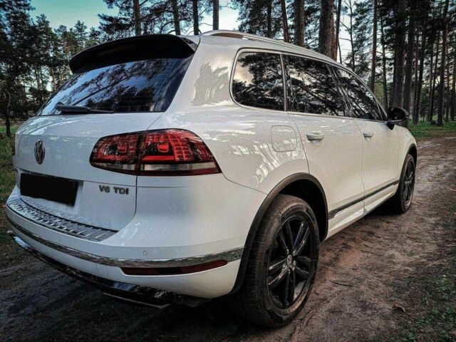 Белый Фольксваген Туарег, объемом двигателя 0 л и пробегом 150 тыс. км за 14300 $, фото 9 на Automoto.ua