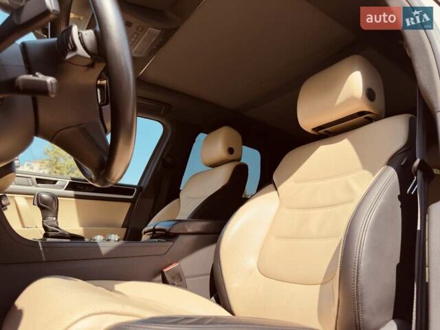 Белый Фольксваген Туарег, объемом двигателя 2.97 л и пробегом 172 тыс. км за 31500 $, фото 17 на Automoto.ua