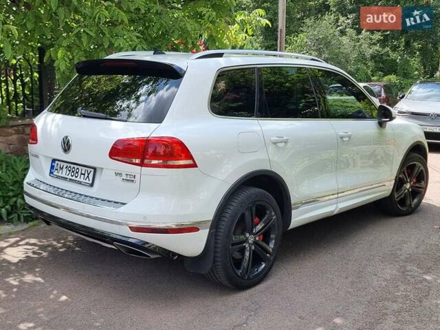Белый Фольксваген Туарег, объемом двигателя 2.97 л и пробегом 237 тыс. км за 31000 $, фото 6 на Automoto.ua