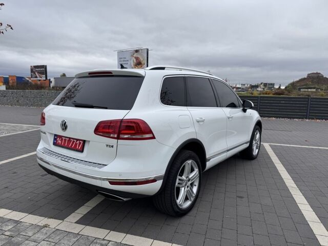 Белый Фольксваген Туарег, объемом двигателя 3 л и пробегом 238 тыс. км за 22500 $, фото 4 на Automoto.ua