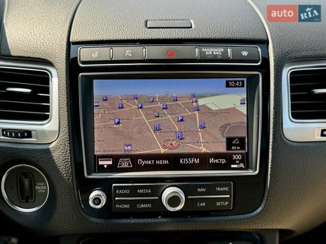 Белый Фольксваген Туарег, объемом двигателя 2.97 л и пробегом 172 тыс. км за 31500 $, фото 26 на Automoto.ua