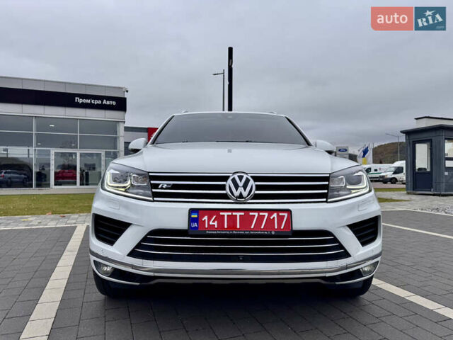Фольксваген Туарег 2016 в Мукачеве на Automoto.ua Белый Фольксваген Туарег, объемом двигателя 3 л и пробегом 238 тыс. км за 22500 $, фото 2 на Automoto.ua