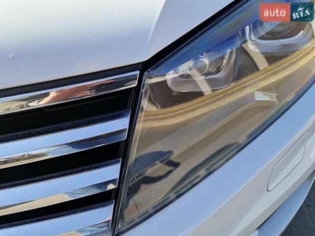 Фольксваген Туарег 2016 в Киеве на Automoto.ua Белый Фольксваген Туарег, объемом двигателя 3 л и пробегом 180 тыс. км за 22500 $, фото 17 на Automoto.ua