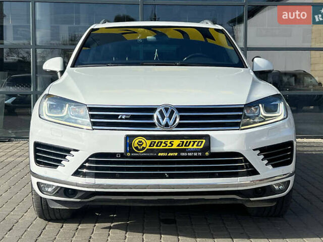 Белый Фольксваген Туарег, объемом двигателя 3.6 л и пробегом 157 тыс. км за 20500 $, фото 1 на Automoto.ua