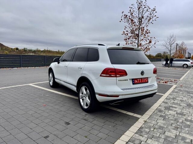 Белый Фольксваген Туарег, объемом двигателя 3 л и пробегом 238 тыс. км за 22500 $, фото 7 на Automoto.ua