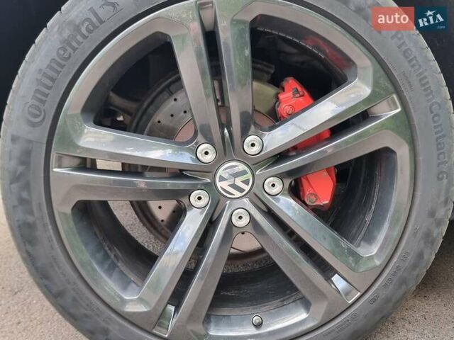 Белый Фольксваген Туарег, объемом двигателя 2.97 л и пробегом 237 тыс. км за 31000 $, фото 7 на Automoto.ua