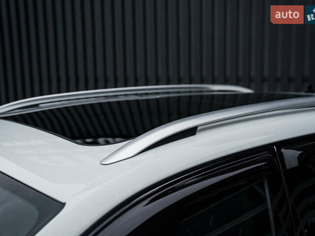 Белый Фольксваген Туарег, объемом двигателя 2.97 л и пробегом 120 тыс. км за 32000 $, фото 14 на Automoto.ua