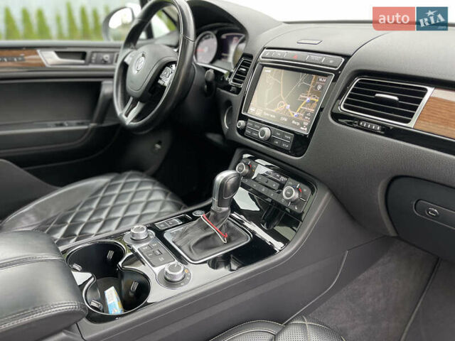Фольксваген Туарег 2016 в Луцке на Automoto.ua Белый Фольксваген Туарег, объемом двигателя 2.97 л и пробегом 146 тыс. км за 33800 $, фото 48 на Automoto.ua