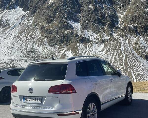 Фольксваген Туарег 2016 в Белой Церкве на Automoto.ua Белый Фольксваген Туарег, объемом двигателя 3 л и пробегом 264 тыс. км за 24500 $, фото 7 на Automoto.ua