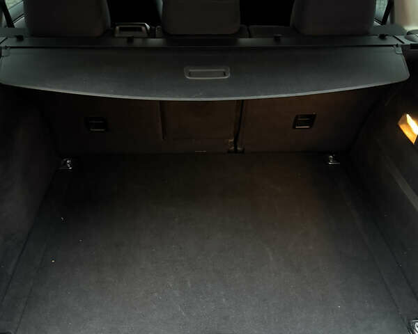 Білий Фольксваген Туарег, об'ємом двигуна 2.97 л та пробігом 270 тис. км за 23500 $, фото 17 на Automoto.ua