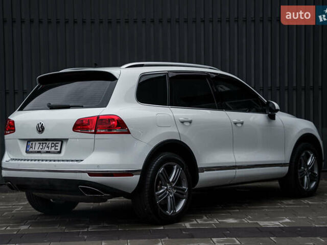 Белый Фольксваген Туарег, объемом двигателя 2.97 л и пробегом 120 тыс. км за 32000 $, фото 7 на Automoto.ua